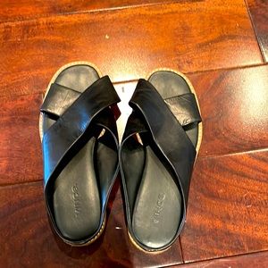 Vince slippers black leather